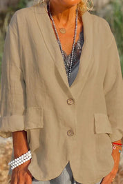 Giacca beige da donna in lino, maniche lunghe, bottoni frontali, tasche applicate, stile casual elegante, perfetta per primavera estate.