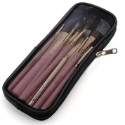 Set di pennelli da trucco professionali in custodia nera con cerniera, setole morbide, manici rosa, ideale per applicazione cosmetici, accessori bellezza.