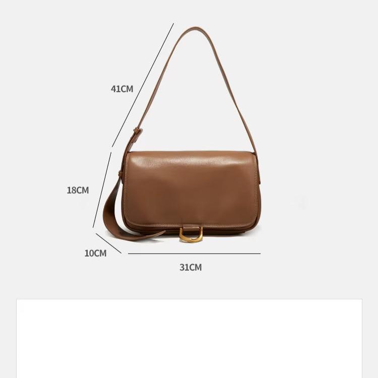Borsa a tracolla in pelle marrone, dimensioni 41x18x10 cm, design elegante con chiusura in metallo dorato. Accessorio moda donna, stile classico.