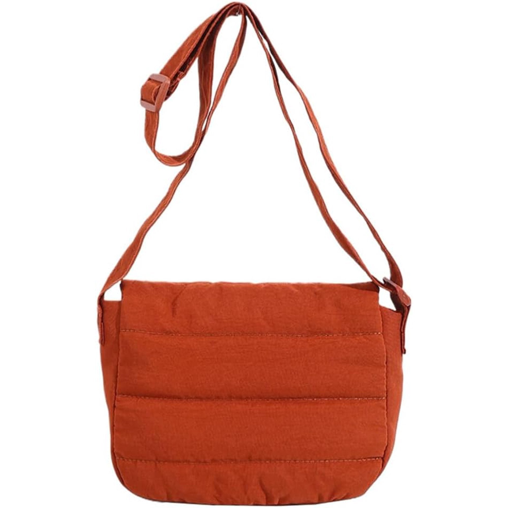 Borsa a tracolla arancione in tessuto imbottito, design minimalista, regolabile, ideale per moda casual e quotidiana.
