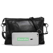 Borsa a tracolla in pelle nera con cuciture decorative, dimensioni compatibili con iPhone 6 Plus. Elegante accessorio moda donna.