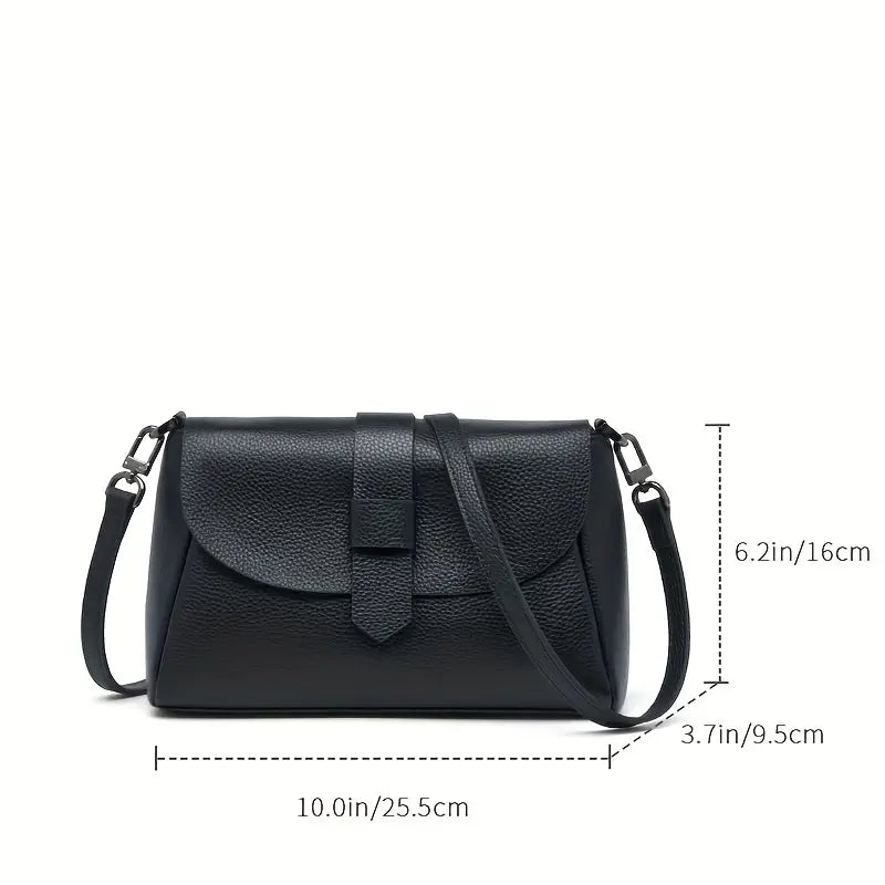 Borsa a tracolla in pelle nera, dimensioni 25,5x9,5x16 cm, design elegante con chiusura a patta, ideale per moda donna e accessori di tendenza.