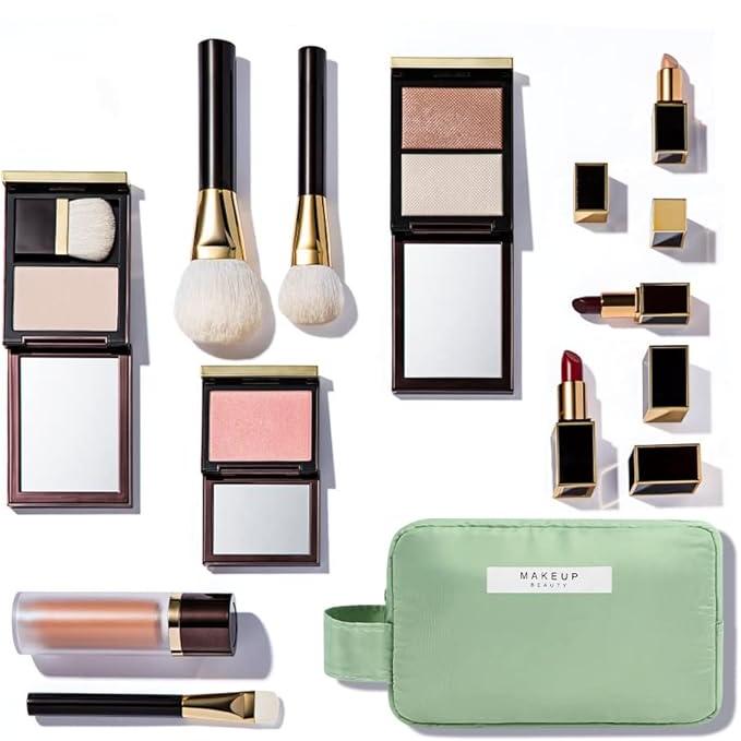 Set di trucchi di lusso con pennelli, rossetti, cipria, blush e pochette verde. Prodotti cosmetici eleganti per un look professionale.