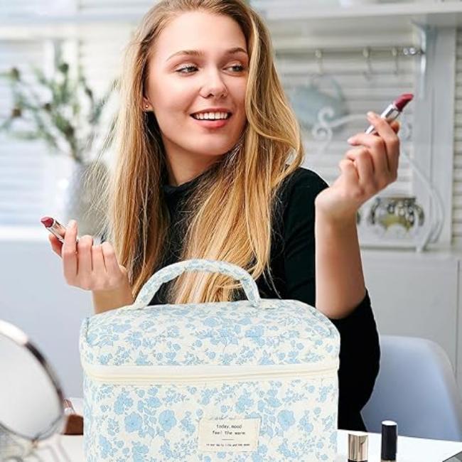 Meilani | Elegante borsa per cosmetici trapuntata floreale