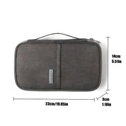 Custodia organizer da viaggio nera, dimensioni 23x14x3 cm, con manico superiore. Ideale per accessori elettronici, resistente e compatta.