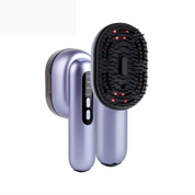 Spazzola lisciante per capelli con tecnologia ionica, design ergonomico, colore argento, setole in ceramica, ideale per styling veloce e sicuro.