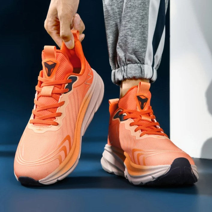 Luca | Scarpe da corsa: resta al passo con ogni passo