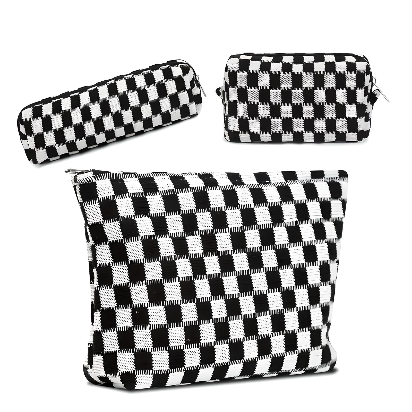 Set di tre astucci a scacchi bianchi e neri, include borsa grande, astuccio medio e piccolo. Design moderno, ideale per scuola o ufficio.