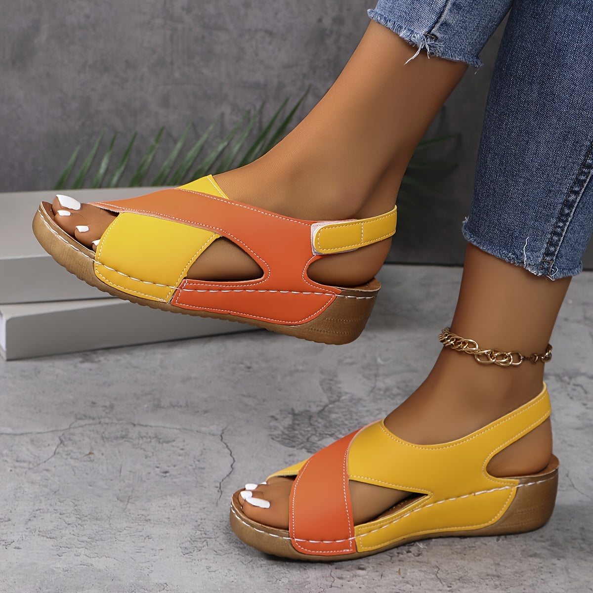 Lira | Sandali chic bicolore: comfort e stile