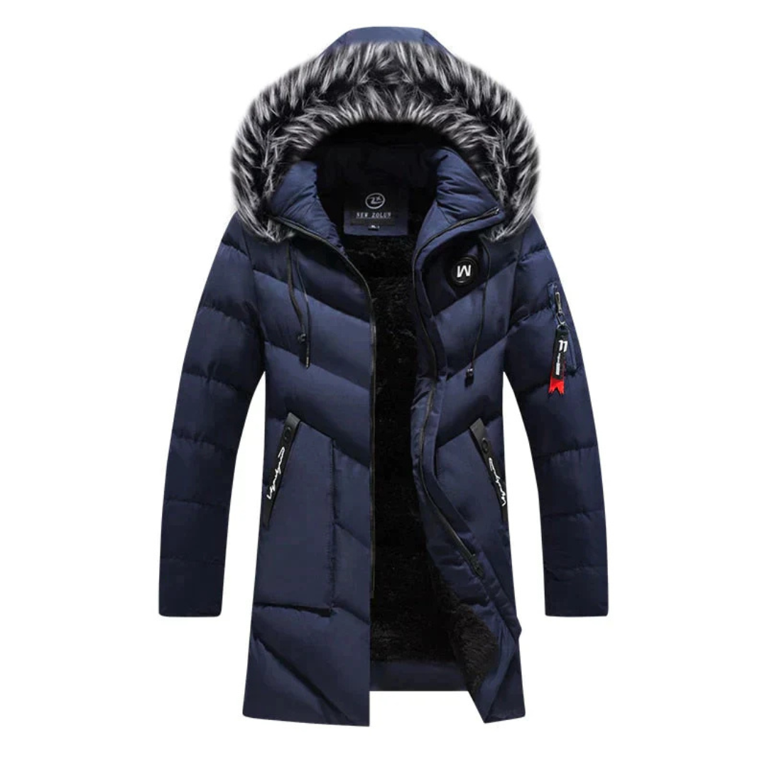 Giacca invernale uomo blu scuro con cappuccio in pelliccia sintetica, imbottitura calda, zip frontale, tasche multiple. Ideale per climi freddi.