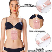 Donna con reggiseno nero indossa tasca rosa per cellulare, fissata con clip. Accessorio moda pratico, portacellulare da indossare sotto i vestiti.