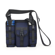Borsa a tracolla tattica blu scuro con tasche multiple, cinturino regolabile, design robusto, ideale per escursioni e attività all'aperto.