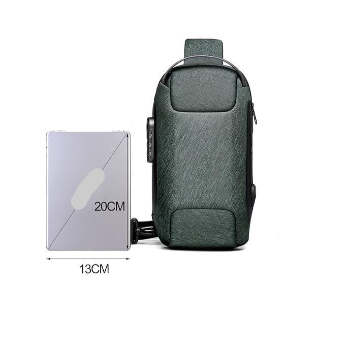 Zaino antifurto verde con porta USB, dimensioni compatte 20x13 cm, ideale per viaggi e lavoro. Design moderno e resistente, perfetto per dispositivi elettronici.