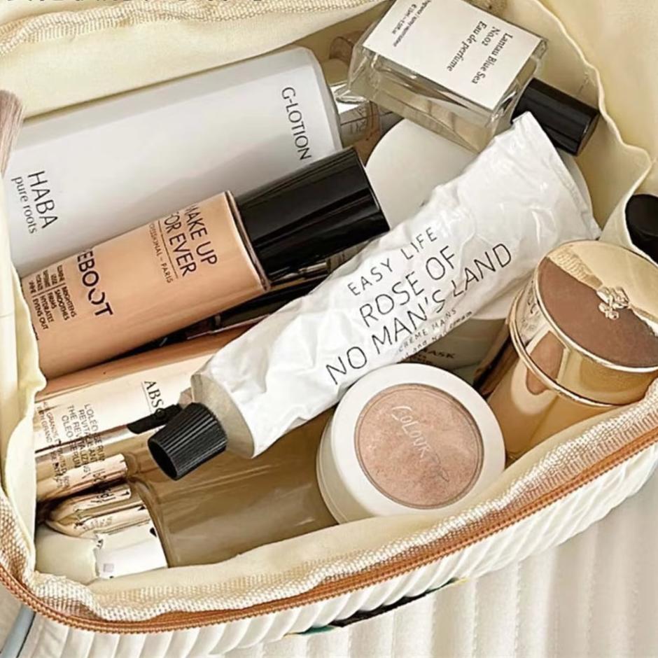 Alianna | Borsa per cosmetici trapuntata portafortuna