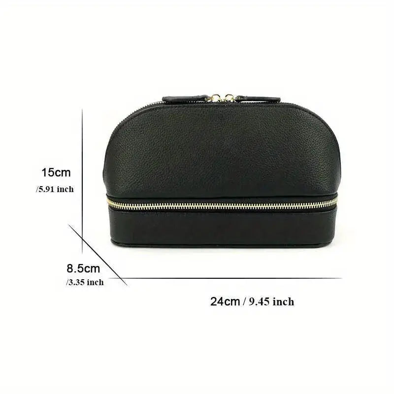 Astuccio cosmetico nero in pelle PU con cerniera dorata, dimensioni 24x15x8,5 cm. Elegante e compatto, ideale per viaggi e organizzazione trucco.