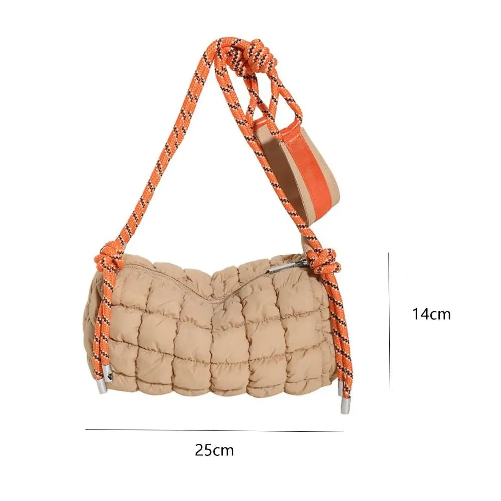 Borsa a tracolla trapuntata beige con corda arancione, dimensioni 25x14 cm. Design moderno, accessorio moda donna, stile casual chic.