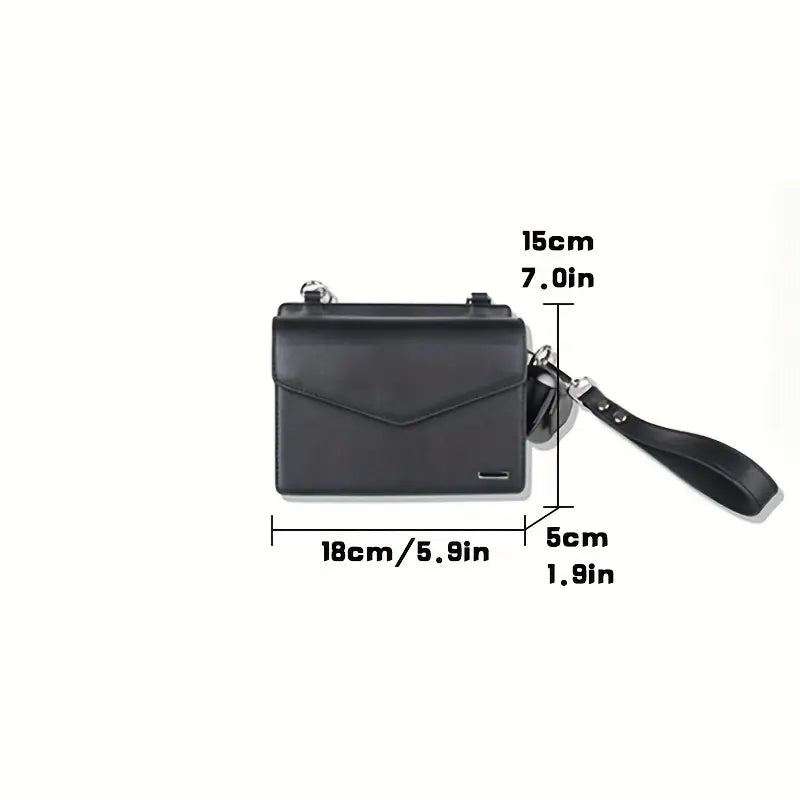 Borsa a tracolla nera in pelle, dimensioni 18x16x5 cm, con cinturino rimovibile. Design elegante e compatto, ideale per uso quotidiano.