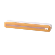 Sigillatore sottovuoto per alimenti, design compatto, colore arancione e bianco, ideale per conservare cibi freschi, cucina moderna, accessorio pratico.