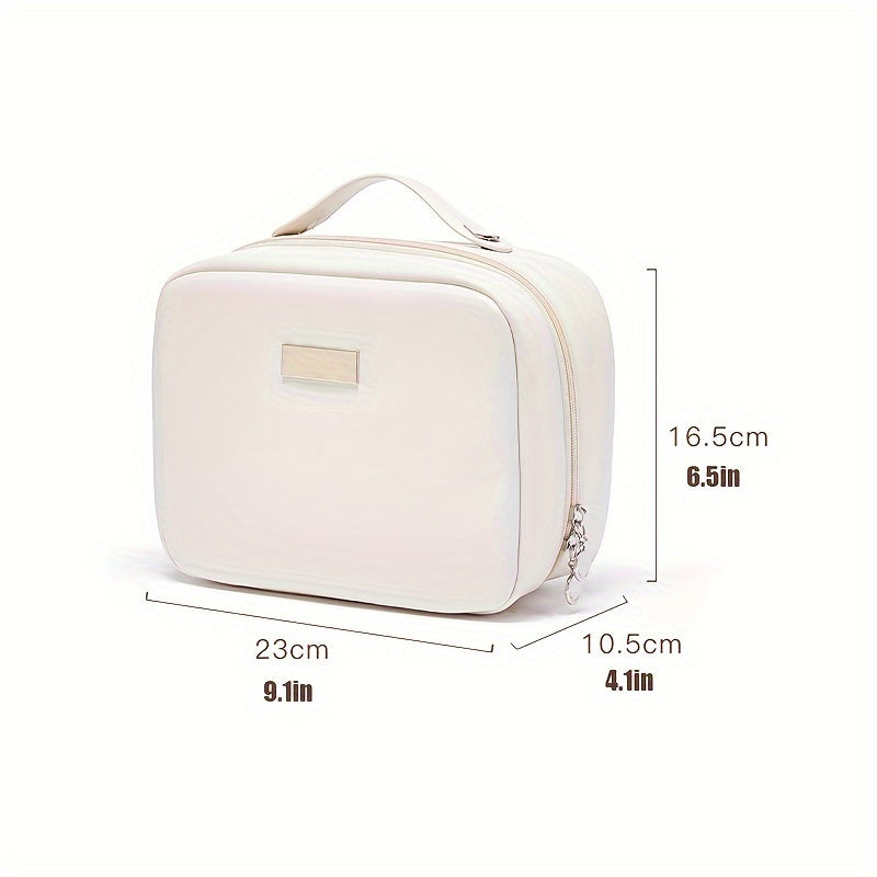 Borsa cosmetica bianca con manico, dimensioni 23x10.5x16.5 cm, design elegante, ideale per trucco e accessori da viaggio.