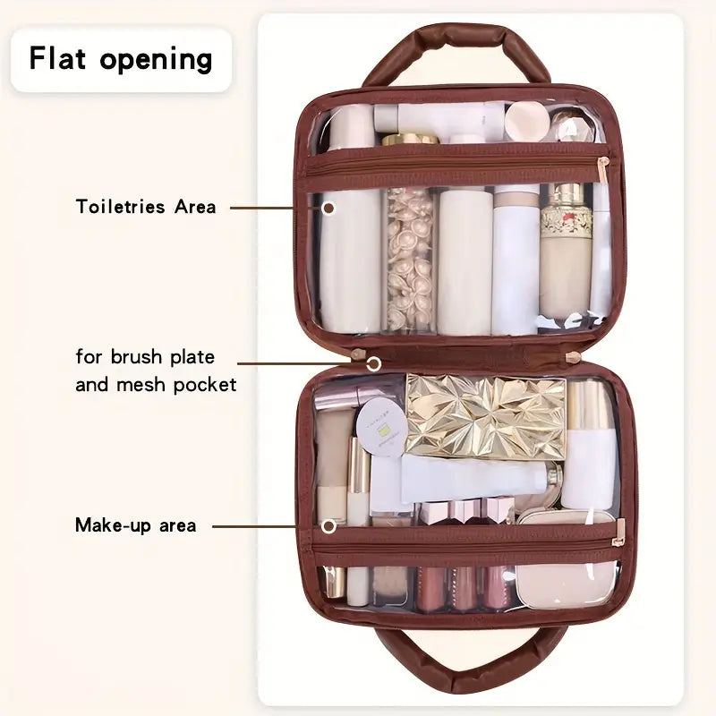 Borsa da viaggio per cosmetici aperta, con scomparti trasparenti per trucchi e accessori. Design compatto, ideale per organizzare prodotti di bellezza.