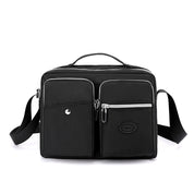Borsa a tracolla nera unisex, design moderno, con tasche multiple e cerniere, ideale per lavoro e viaggio. Materiale resistente e impermeabile.
