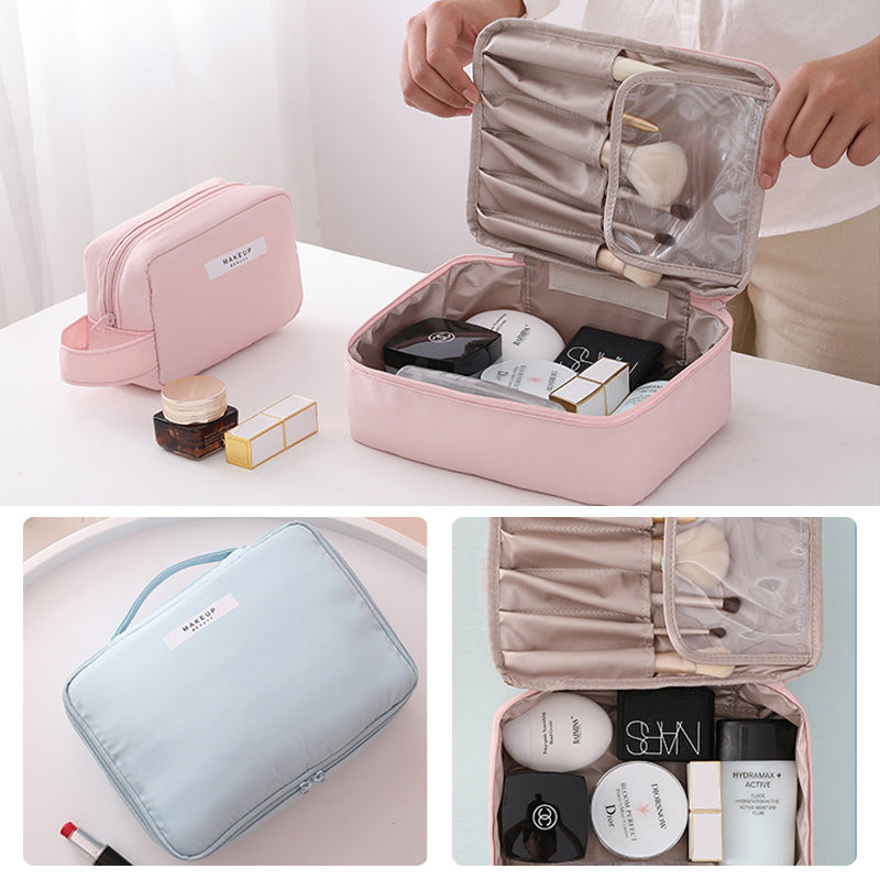 Borsa trucco rosa e azzurra con scomparti, ideale per organizzare cosmetici e accessori. Perfetta per viaggi e uso quotidiano.