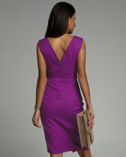 Vestito Aderente Isabelle con Elegante Scollo V e Sconto Laterale