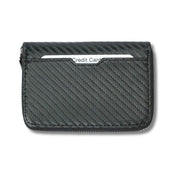 Portafoglio in fibra di carbonio nero, compatto e moderno, con tasca per carte di credito. Design elegante e resistente, ideale per uso quotidiano.