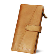 Portafoglio lungo in pelle marrone chiaro con chiusura a bottone, design elegante e spazioso, ideale per uomo e donna. Accessorio moda di qualità.