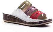 Sandalo donna multicolore con zeppa in sughero, cinturini traforati in verde, viola, rosso e bianco. Calzatura estiva comoda e alla moda.