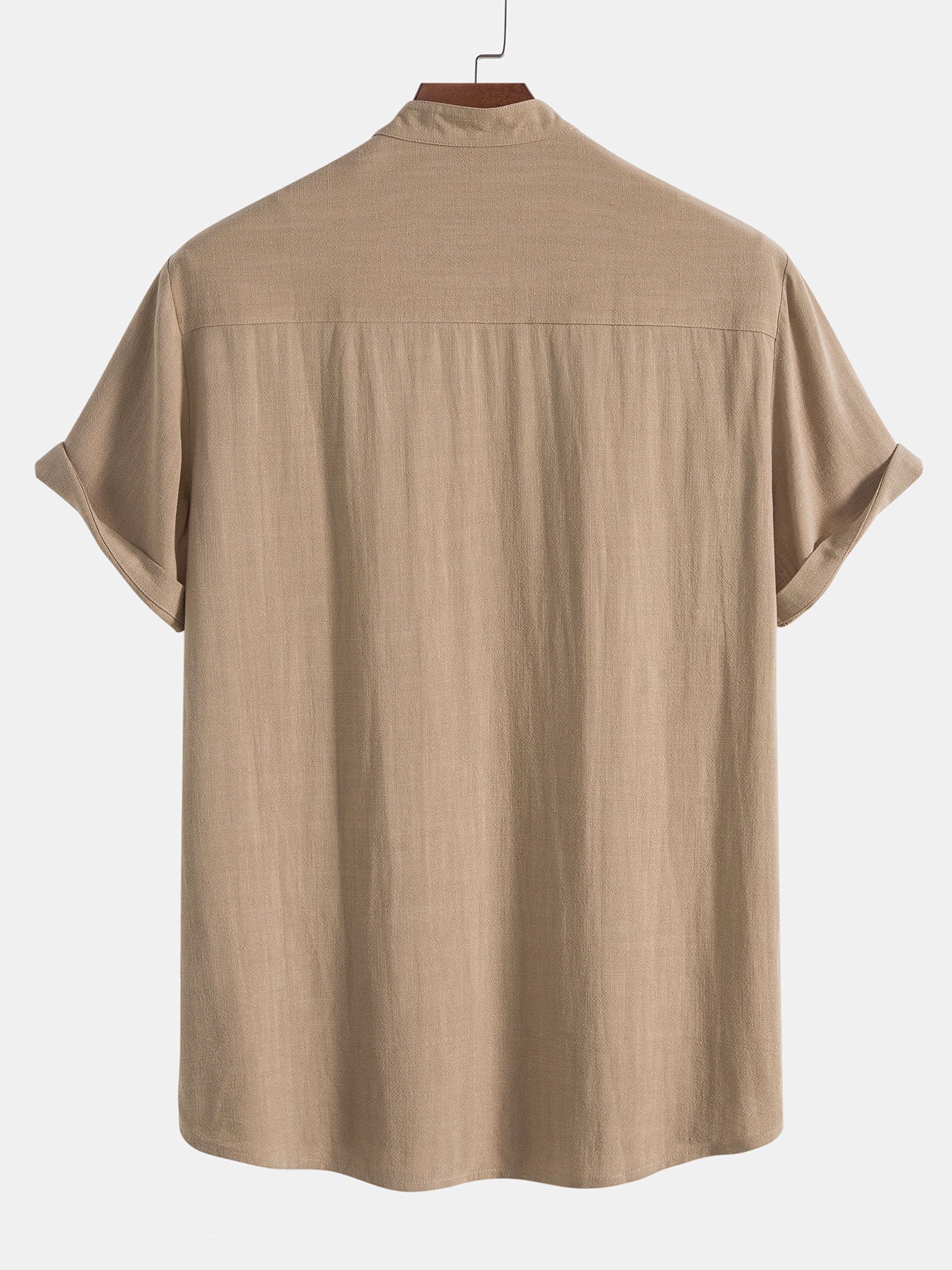 Camicia beige da uomo in lino, maniche corte, design casual, vista posteriore. Ideale per look estivi eleganti e confortevoli.