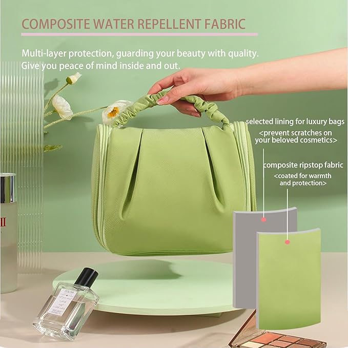 Borsa verde in tessuto idrorepellente composito, design elegante, ideale per cosmetici. Fodera selezionata, protezione multi-strato.