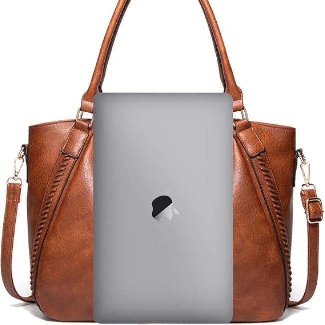 Borsa a tracolla in pelle marrone con manici, design elegante, adatta per laptop, moda donna, accessorio versatile, stile casual chic.