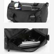 Borsa a tracolla nera impermeabile con tasche multiple, occhiali da sole e smartphone visibili. Ideale per viaggi e uso quotidiano.
