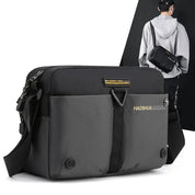 Borsa a tracolla nera HAOSHUAI, design moderno, tasche multiple, ideale per uomo, resistente all'acqua, perfetta per viaggi e uso quotidiano.