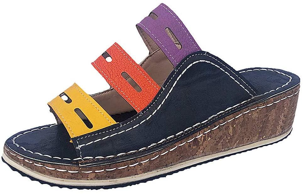 Sandalo donna con zeppa in sughero, cinturini multicolore in pelle, cuciture bianche a contrasto. Calzature estive comode e alla moda.