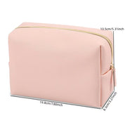 Astuccio cosmetico rosa con cerniera, dimensioni 19,8x13,5x8,3 cm, ideale per trucco e accessori da viaggio. Design elegante e pratico.