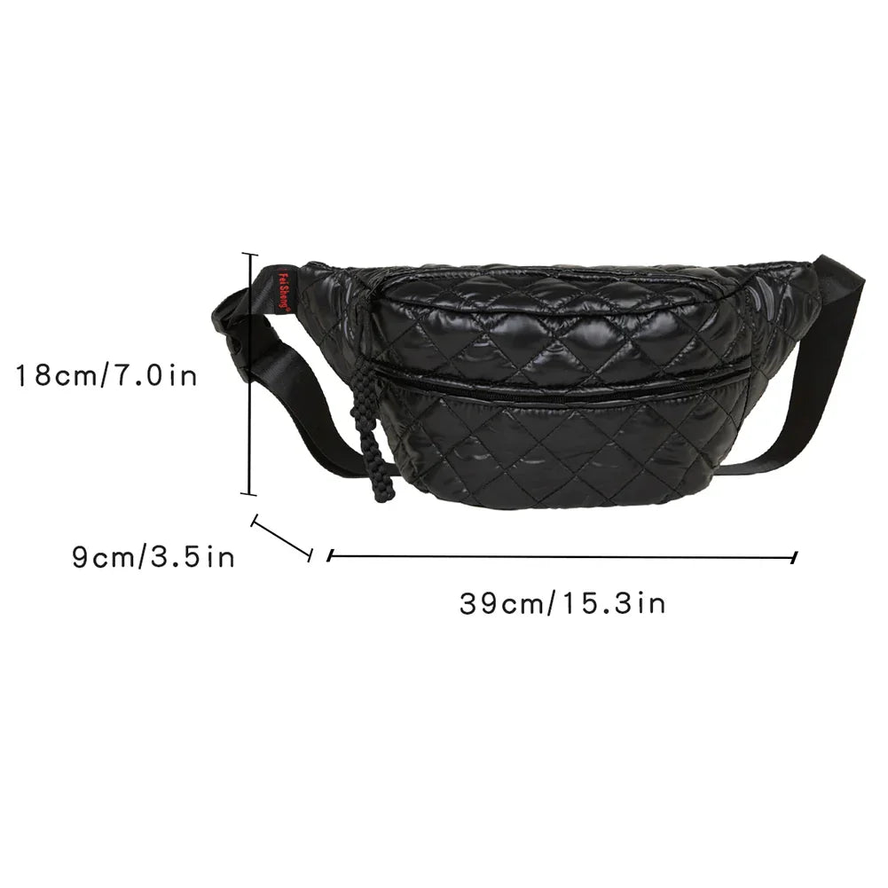 Marsupio nero trapuntato, dimensioni 39x18x9 cm, con cinghia regolabile. Design elegante e pratico, ideale per moda e viaggi.