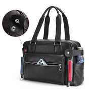 Borsa a tracolla in pelle nera con tasche multiple, chiusure a zip, dettagli metallici e scomparti laterali per accessori. Elegante e funzionale.