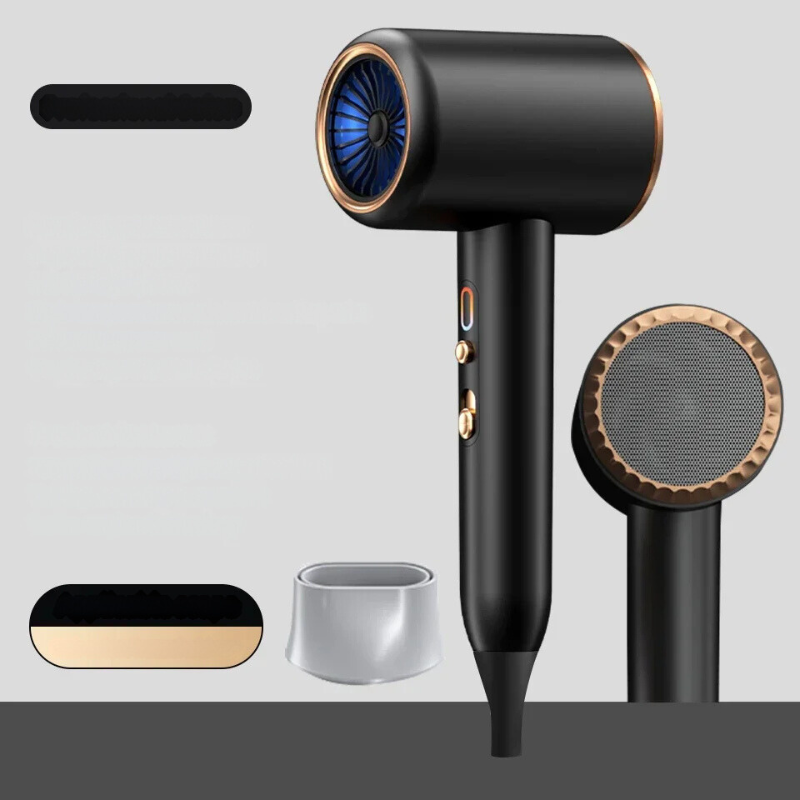 Asciugacapelli nero moderno con dettagli dorati, design compatto, ugello concentratore, tecnologia ionica, ideale per styling professionale.