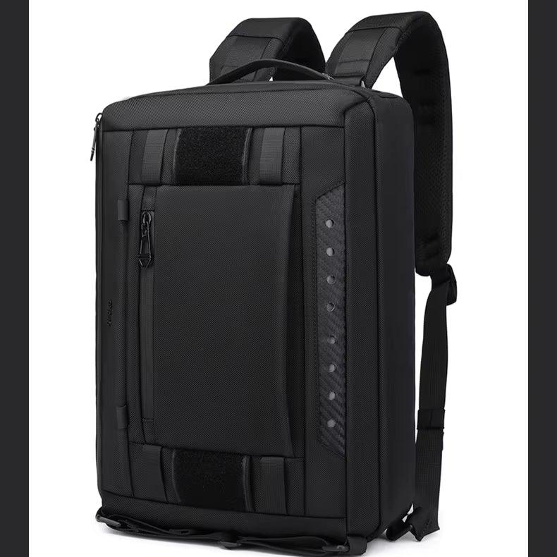 Zaino nero multifunzionale, design moderno e spazioso, ideale per laptop, viaggi e lavoro. Materiale resistente, spallacci imbottiti.