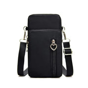 Borsa a tracolla nera in nylon con cerniera e decorazione a cuore, design compatto e moderno, ideale per donna. Accessorio moda pratico e versatile.