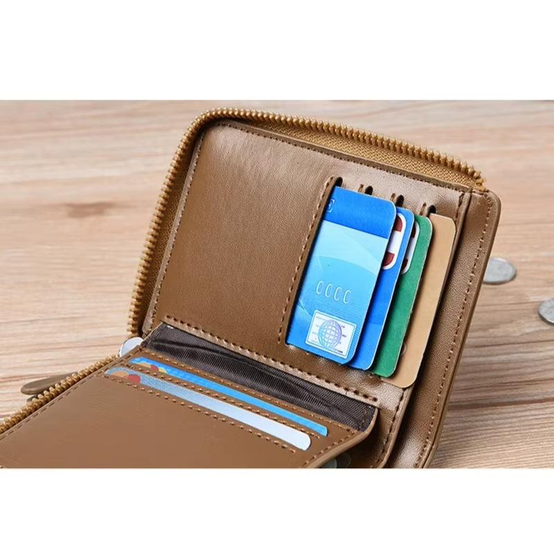 Portafoglio in pelle marrone con zip, scomparti per carte di credito e monete, design compatto e funzionale, ideale per uomo e donna.