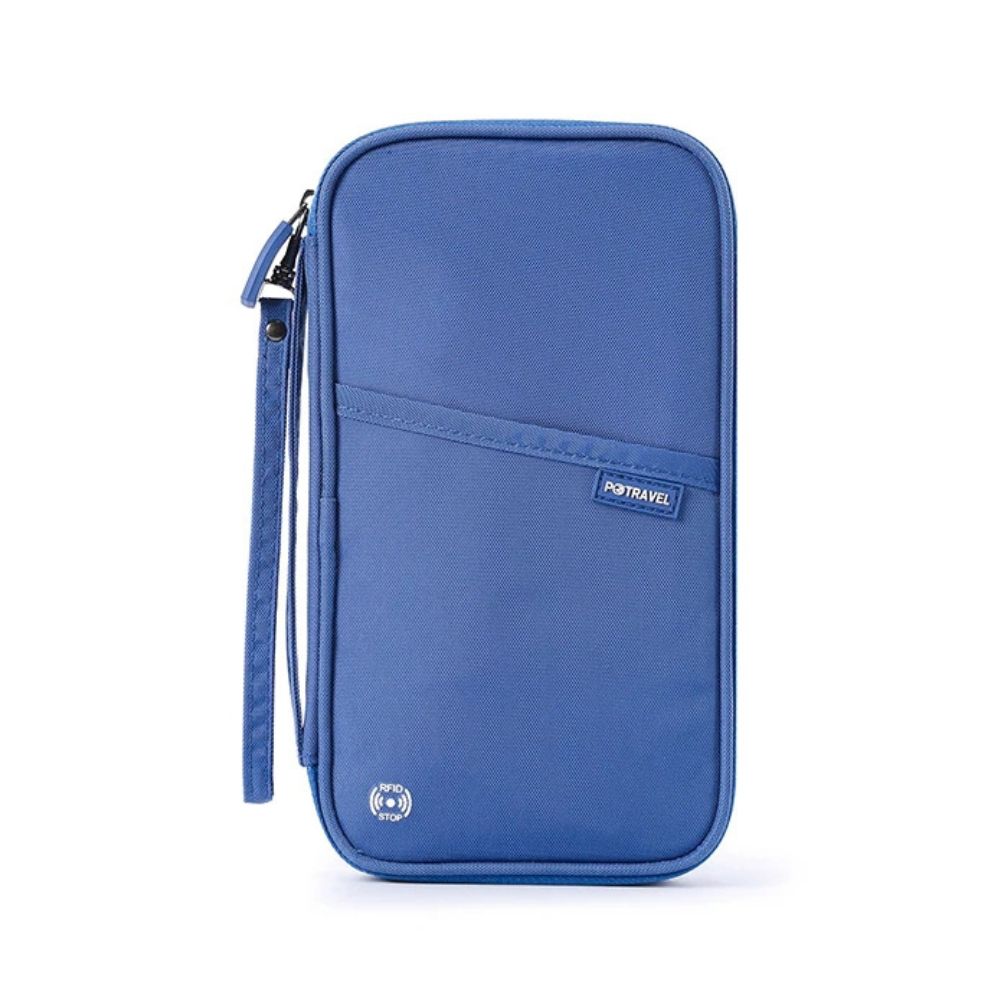 Custodia da viaggio blu per passaporto, con cerniera e tasca frontale, ideale per organizzare documenti e carte. Accessorio viaggio essenziale.