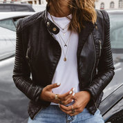 Giacca da Donna in Pelle Nera – Stile Senza Tempo
