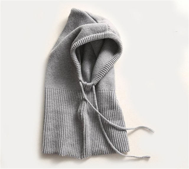 Cappello invernale in cashmere lavorato a maglia 2
