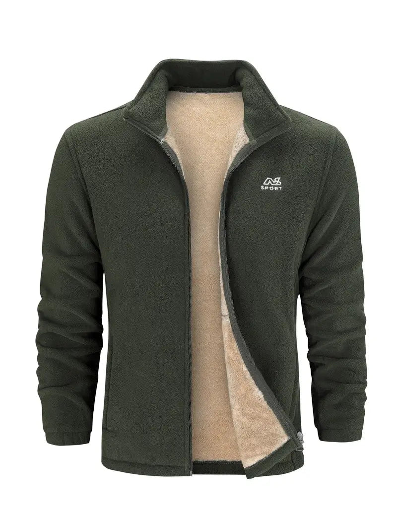 Giacca in pile verde scuro da uomo, con interno beige, zip frontale, logo sul petto. Ideale per sport e outdoor. Calda e confortevole.