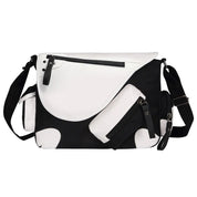Borsa a tracolla bianca e nera con tasche multiple e cerniere, design moderno, ideale per uso quotidiano e viaggi. Accessorio moda unisex.