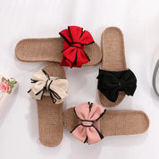 LUCY | Infradito Antiscivolo Eleganti con Fiocco per Massimo Comfort