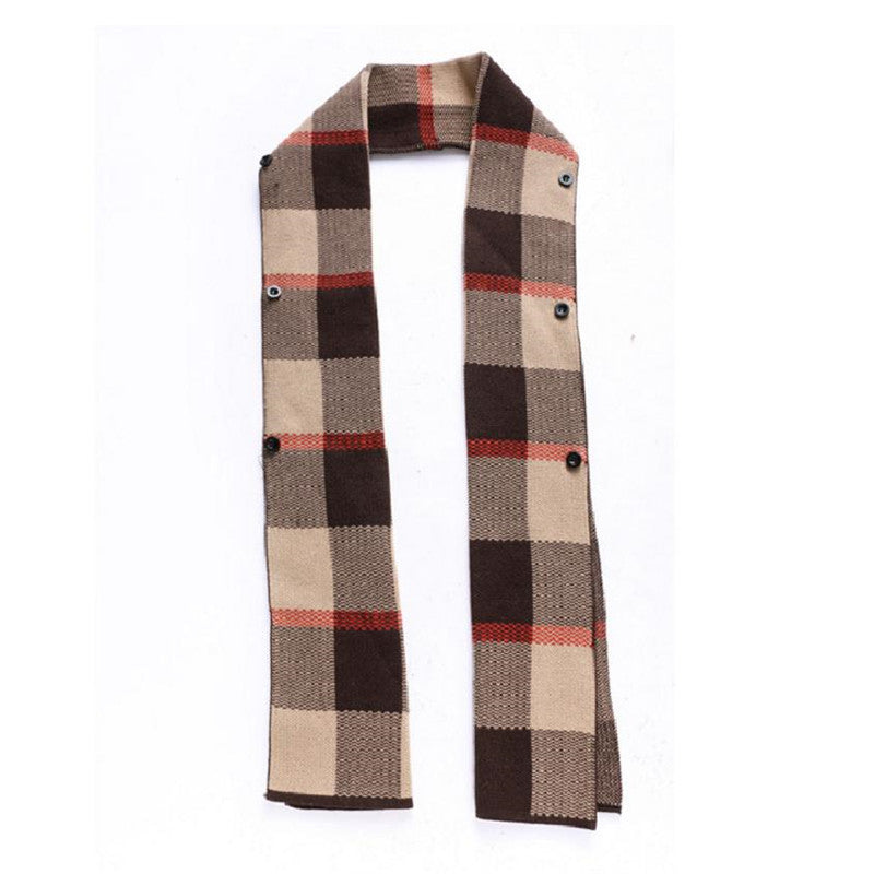 Sciarpa a quadri marrone e beige con bottoni, design elegante e versatile, accessorio moda autunno inverno, tessuto caldo e confortevole.